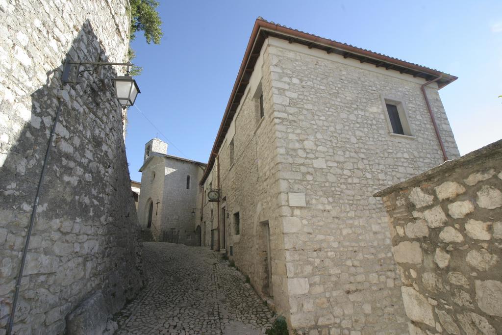Locanda Il Falco Nero Fumone Екстериор снимка