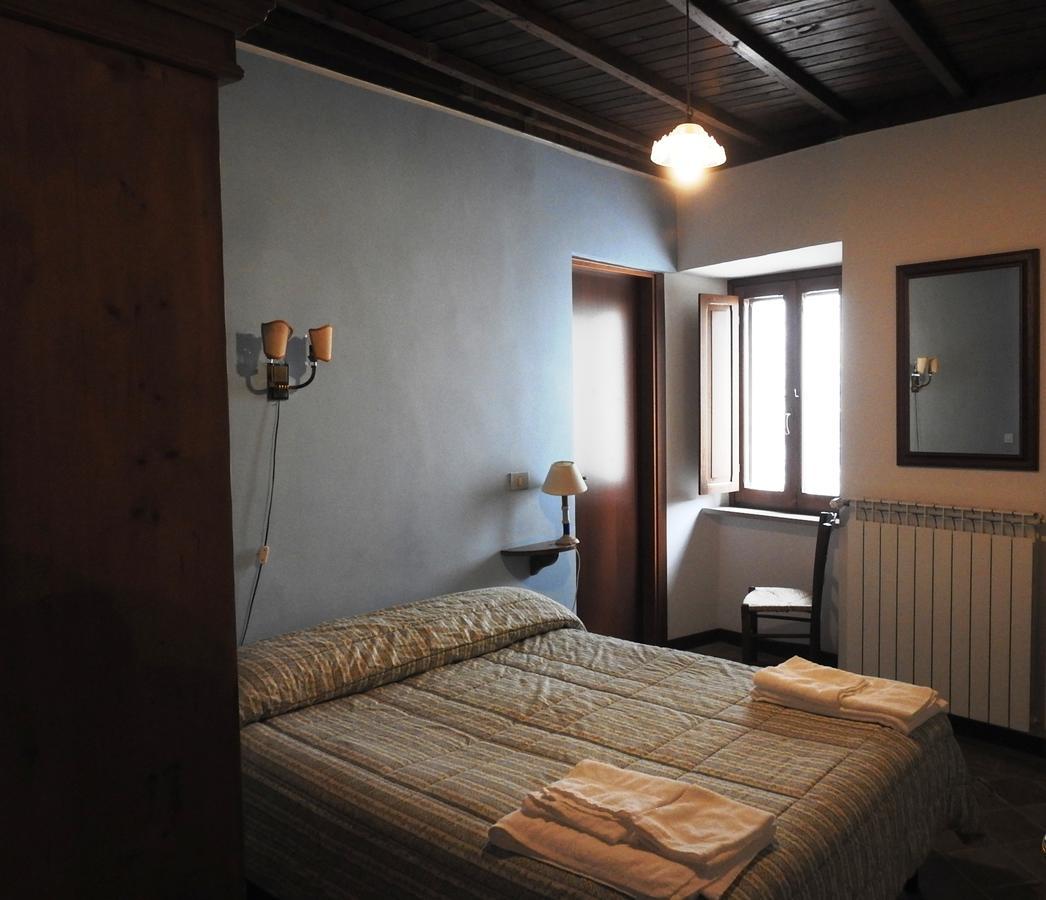 Locanda Il Falco Nero Fumone Екстериор снимка