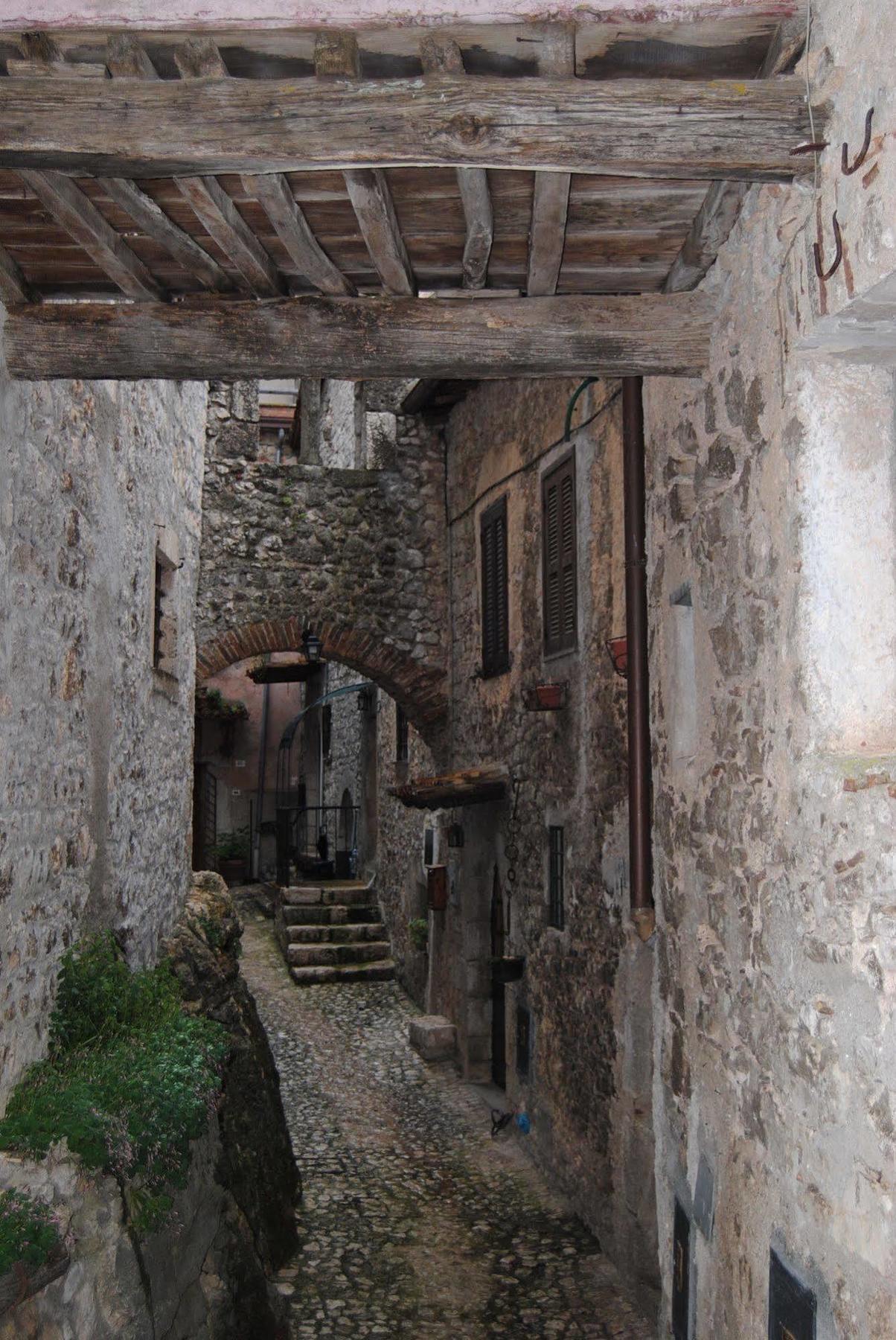 Locanda Il Falco Nero Fumone Екстериор снимка