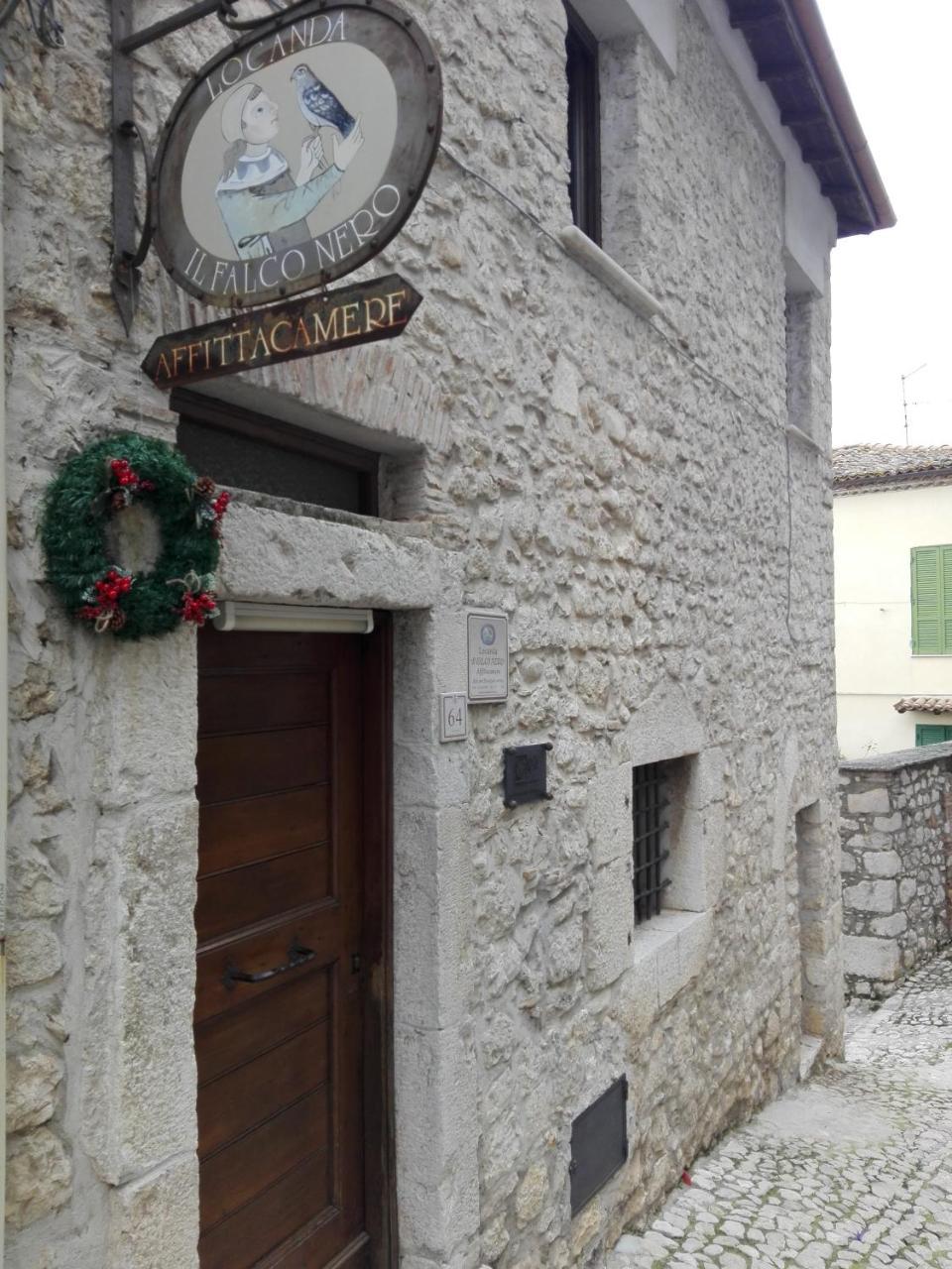 Locanda Il Falco Nero Fumone Екстериор снимка
